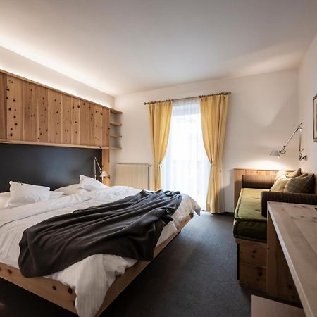 Hotel & Gasthof Zum Hirschen Jenesien Eksteriør billede